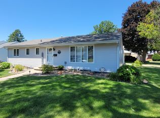 1905 11th Ave, Sterling, IL 61081