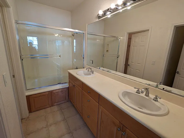 1815 Nancy Ln — Photo 13
