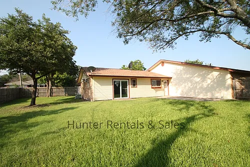 1615 Beaver Trl Photo 1