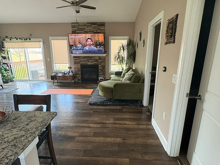 5668 Prairie Grass Dr — Photo 9