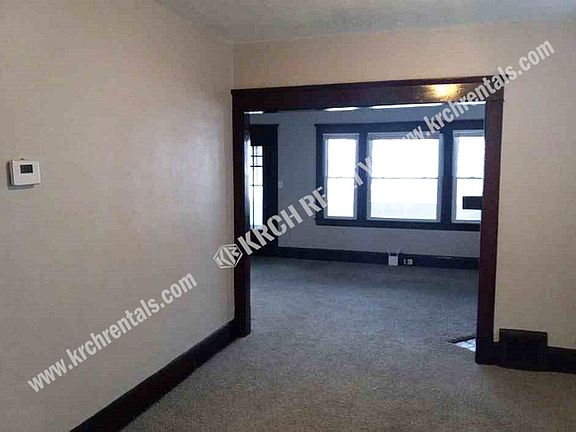 4th image of 1063 E 169th St
