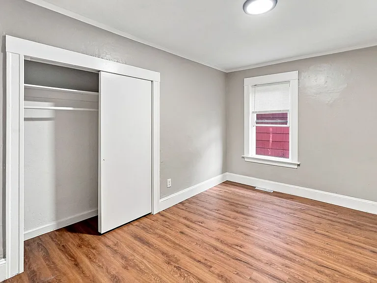 425 Wood Ave #427 — Photo 12