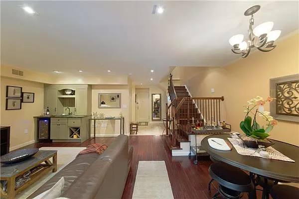 Sold by KG Properties | media 20