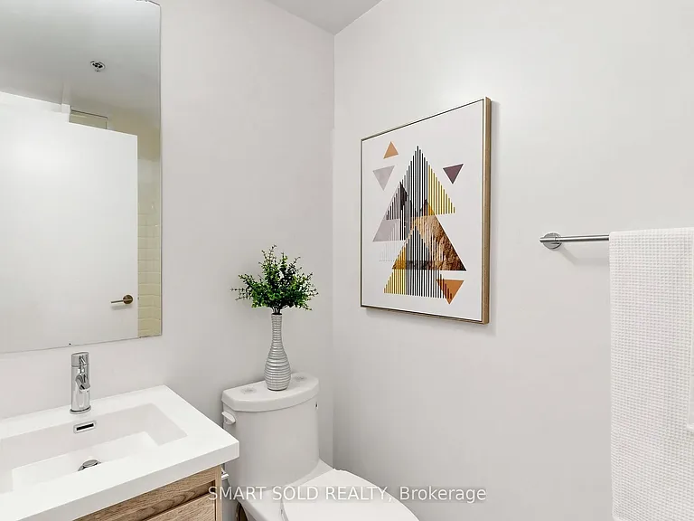 203 College St #1405 — Photo 28