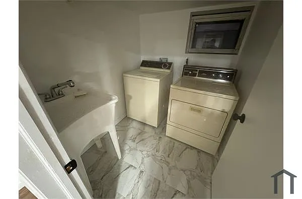 Building Photo - 76 Wolf Pl