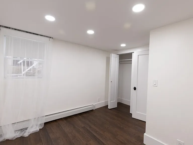 293 Montgomery St #1 — Photo 25