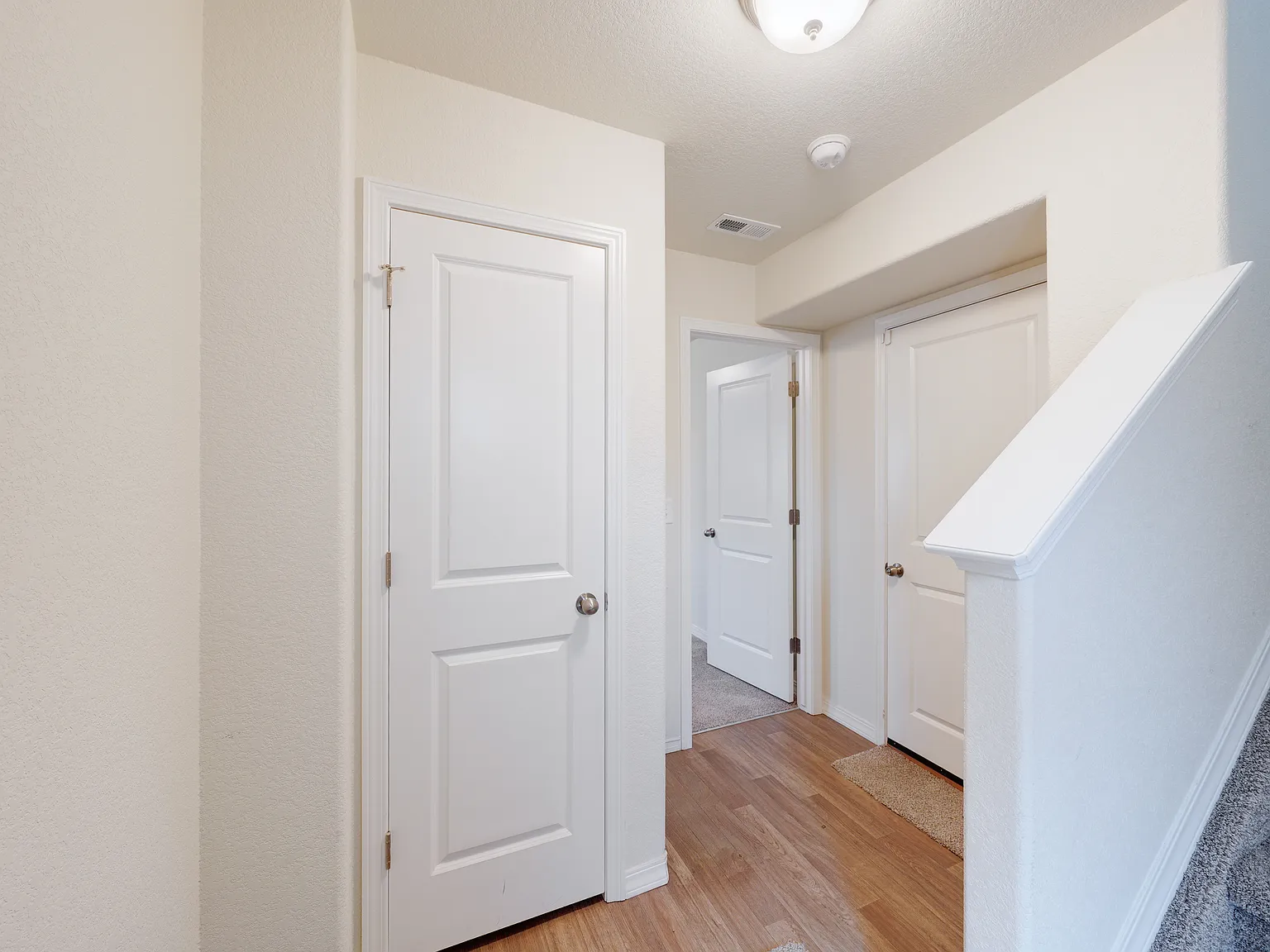 2 bed, 1108 sqft, $2,200 — Photo 4