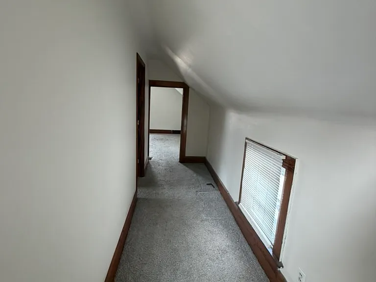 2414 W Maryland St — Photo 2