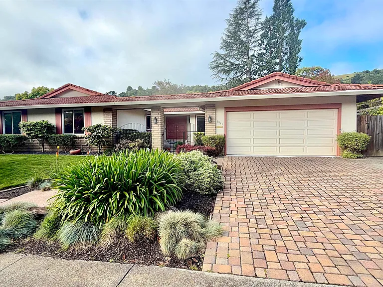 3941 Campolindo Dr — Photo 14