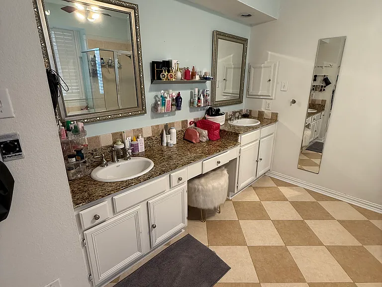 2651 Hidden Ridge Dr — Photo 10