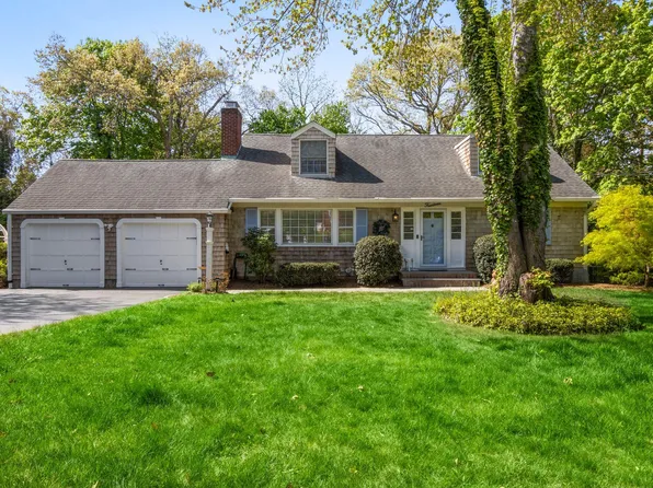 14 Caleb Brewster Road, East Setauket, NY 11733