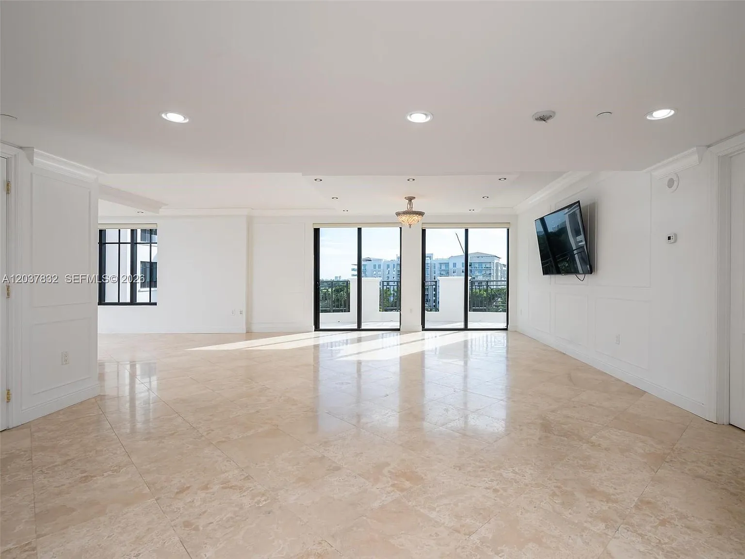 200 East Palmetto Park Co — Photo 4