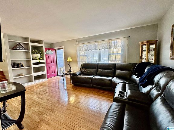 4th image of 441 15th Ln NW