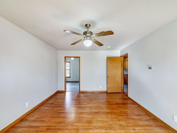 3rd image of 4805 Sabelle Ln