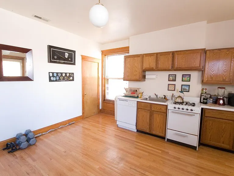 850 W Waveland Ave #3 — Photo 5