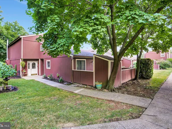 821 Brian Dr, Enola, PA 17025