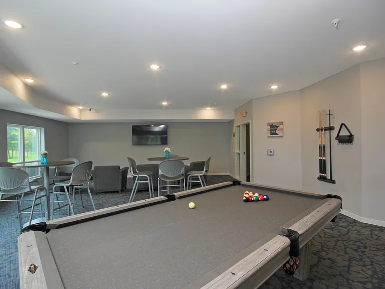 Sapphire Apartments — Photo 16