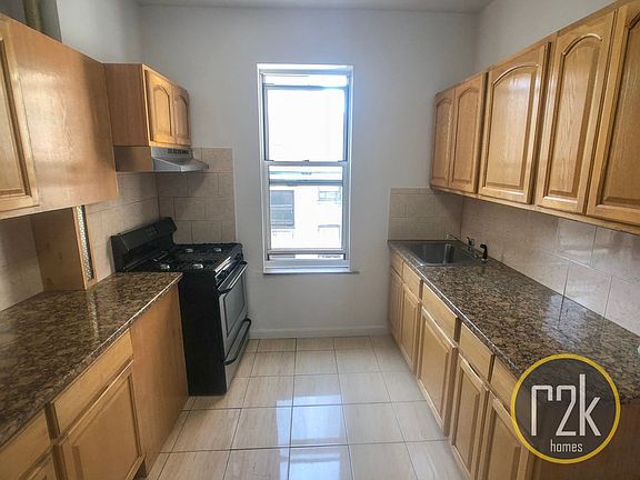 2nd image of 3169 33rd St APT 18