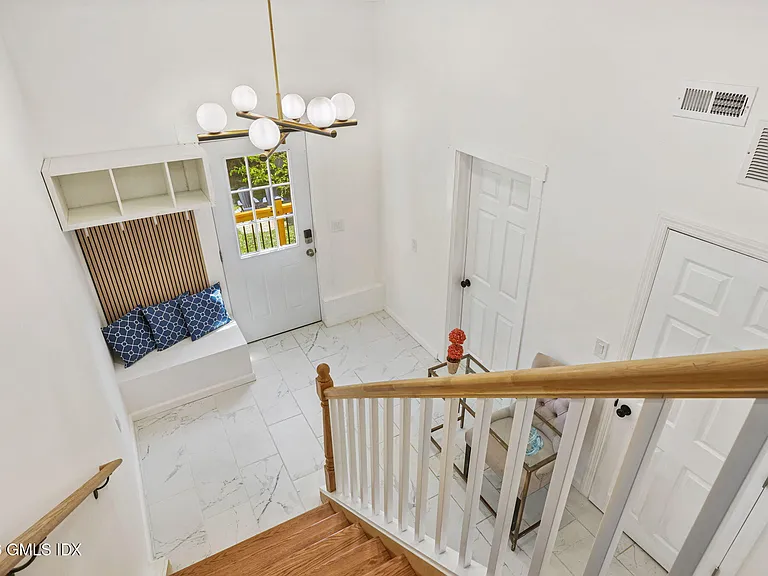 300RUC E Park Ave #B — Photo 20