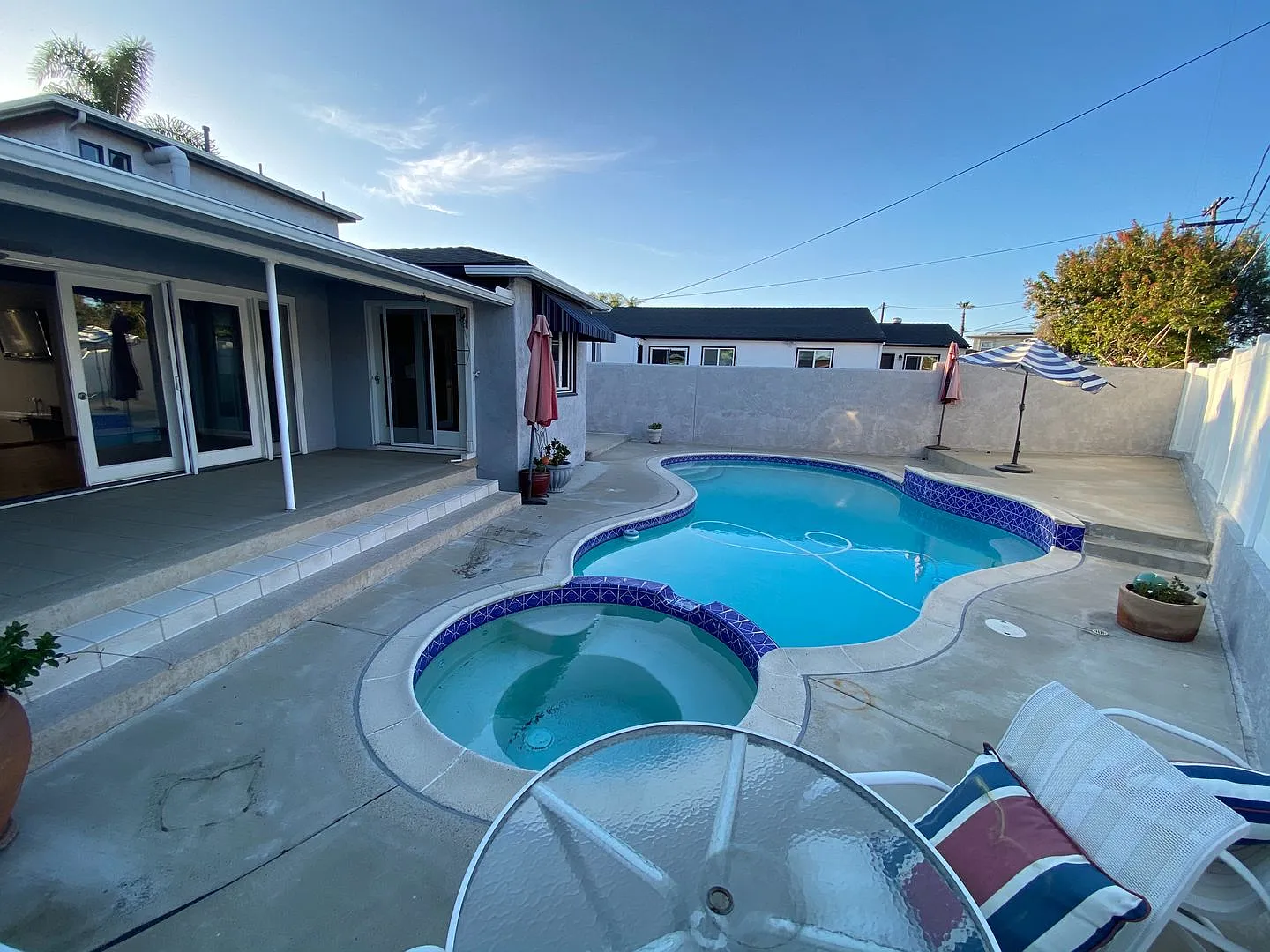 8bd/4ba On Rockford! Pool & Spa! — Photo 4