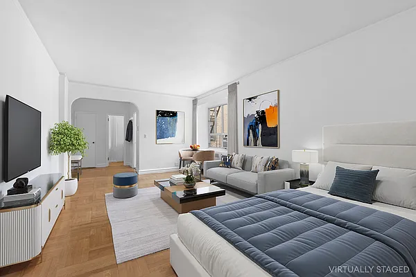 Sold by Compass | media 2