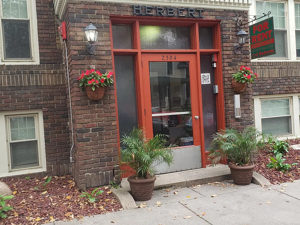 1 bed, 1.0 bath, 650 sqft, $1,095