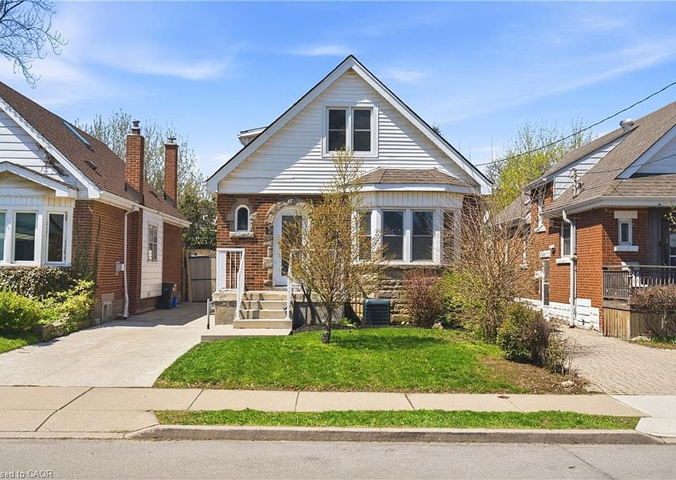 1st image of 148 Huxley Ave S