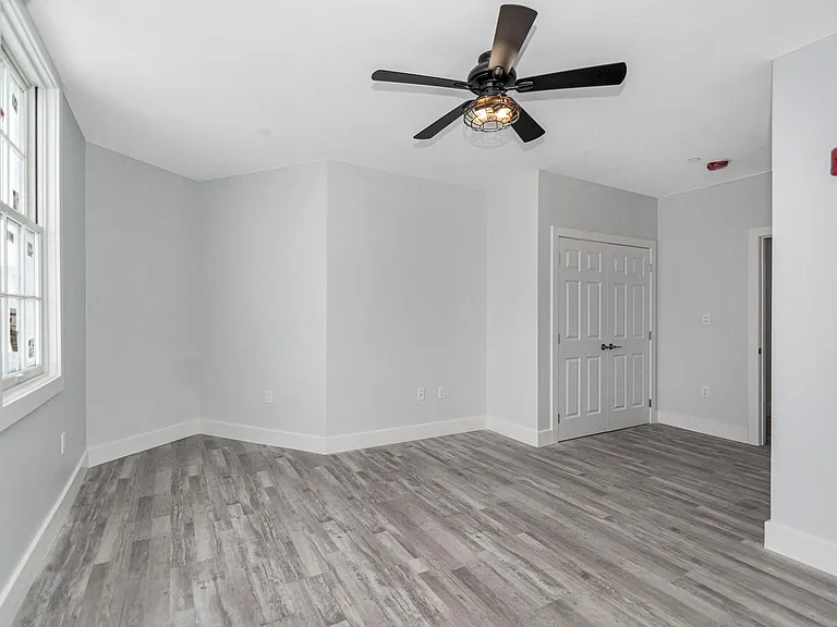 116 Fletcher St #11 — Photo 16
