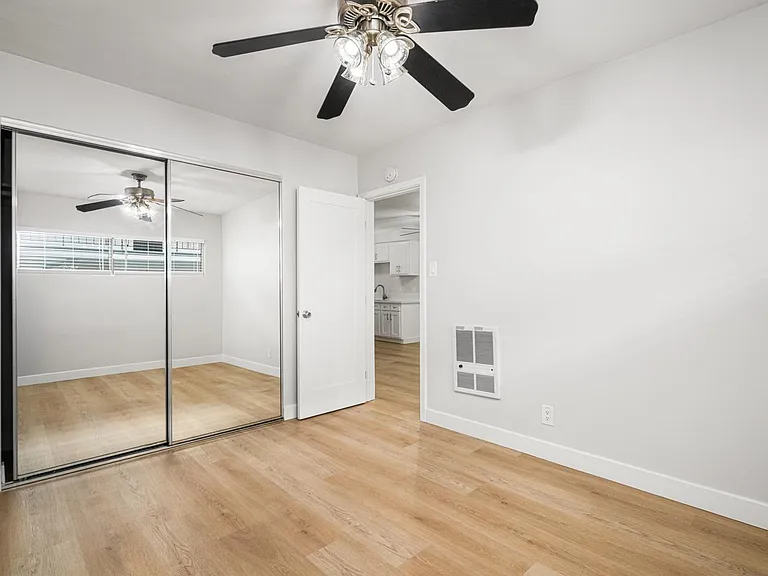 1750 Coronado Ave #6 — Photo 20