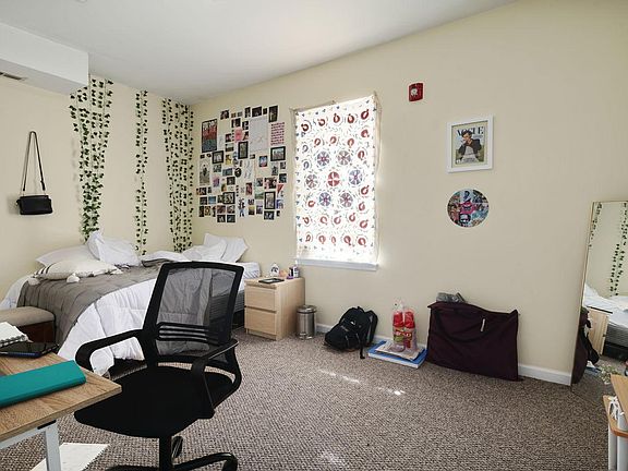 3rd image of 2350 N Park Ave #B