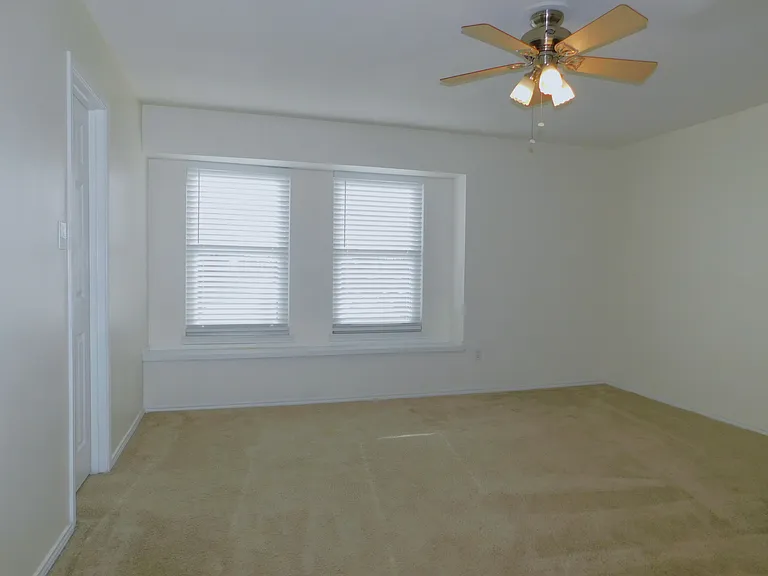 2701 Clark Dr — Photo 28