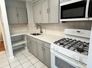198 Chelsea St #U2, Boston, MA 02128