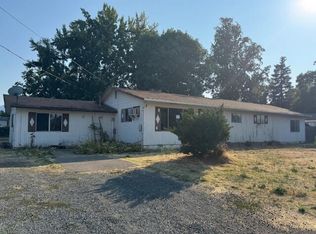 877 Garfield St, Medford, OR 97501