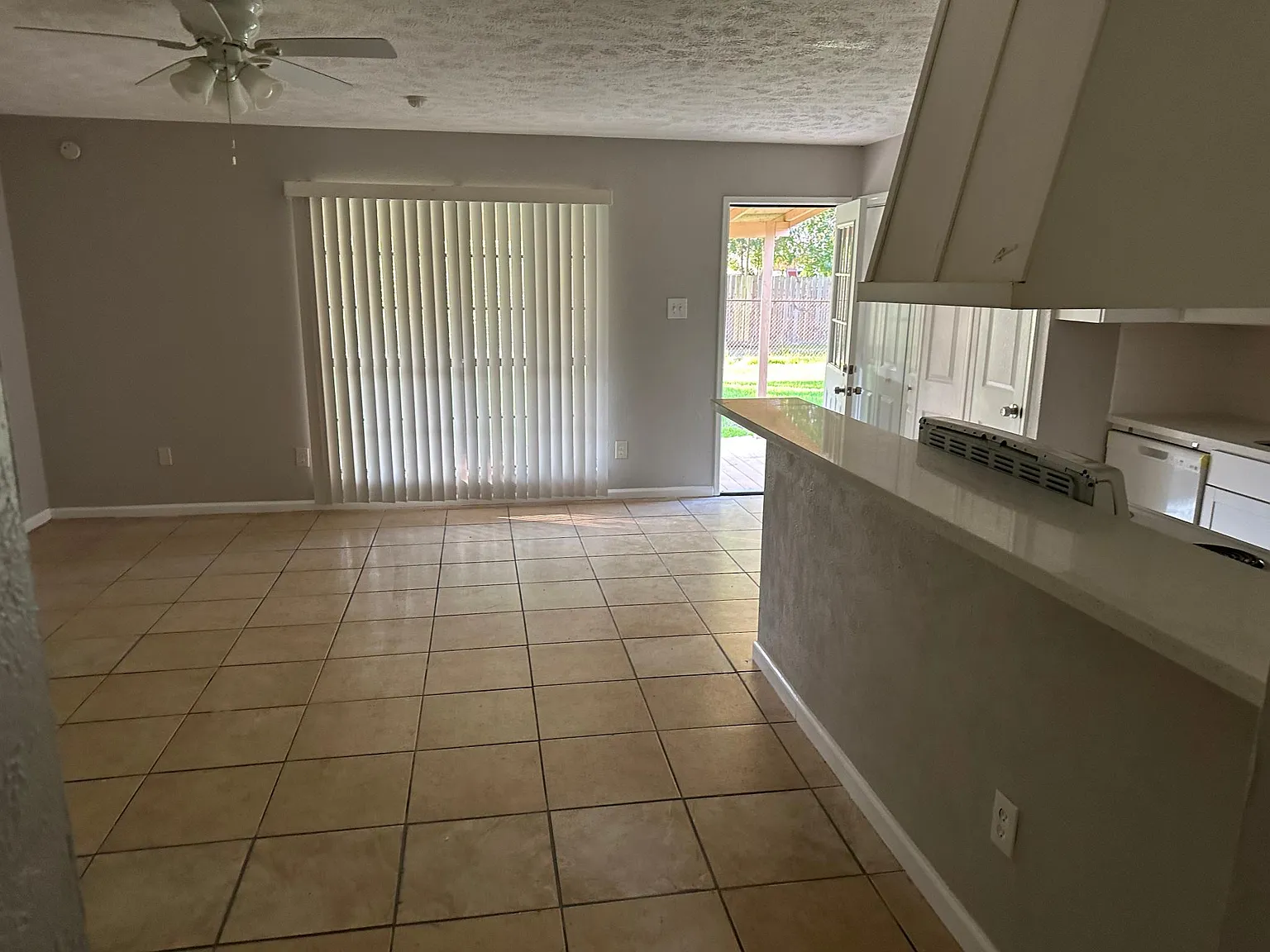 14419 Flair Dr — Photo 2
