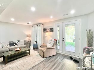 979 Copperfield Dr #2, Oshawa, ON L1K2E9