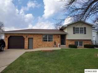 407 2nd Ave NW, Farley, IA 52046