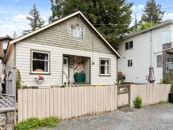 253 1st Ave, Fraser Valley, BC V2R 4Z2