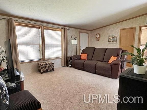 2nd image of 1414 Fj St
