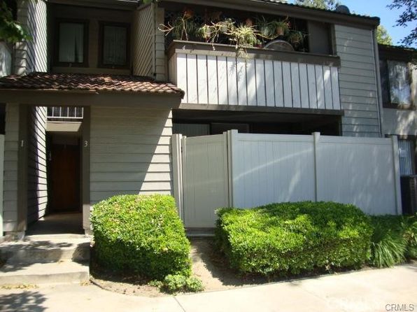 3 Carriage Way