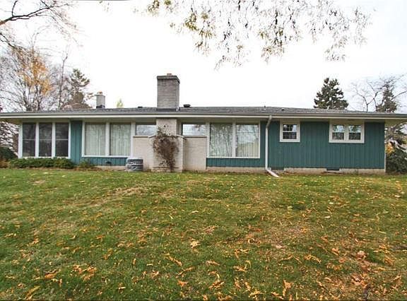 2nd image of 3317 Standish Ln