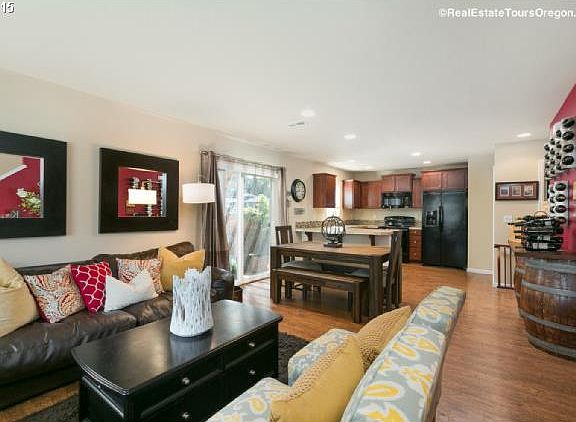 5th image of 3998 SE Lone Oak St