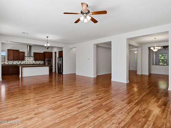 5th image of 3637 E ELLIS Street