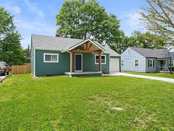 3rd image of 7204 Forest Ave