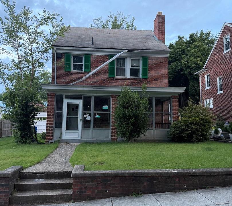1st image of 205 Oglethorpe St NW