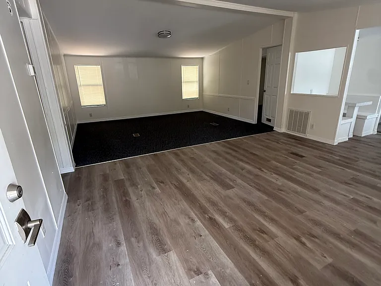 6141 Virgil Ln — Photo 2