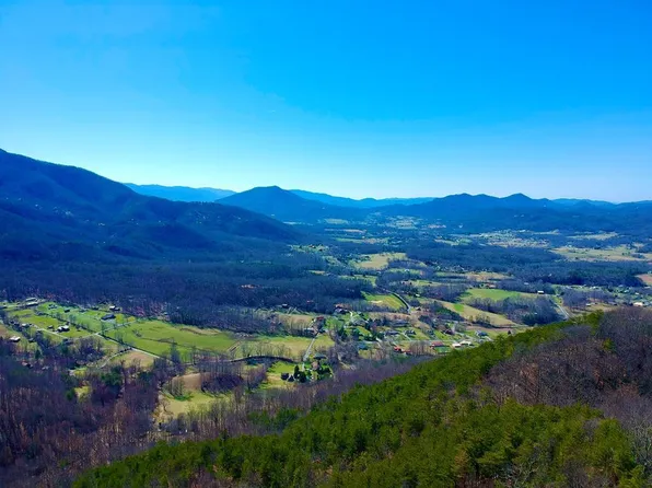 1A-2 Ravens Den Way #A, Sevierville, TN 37862