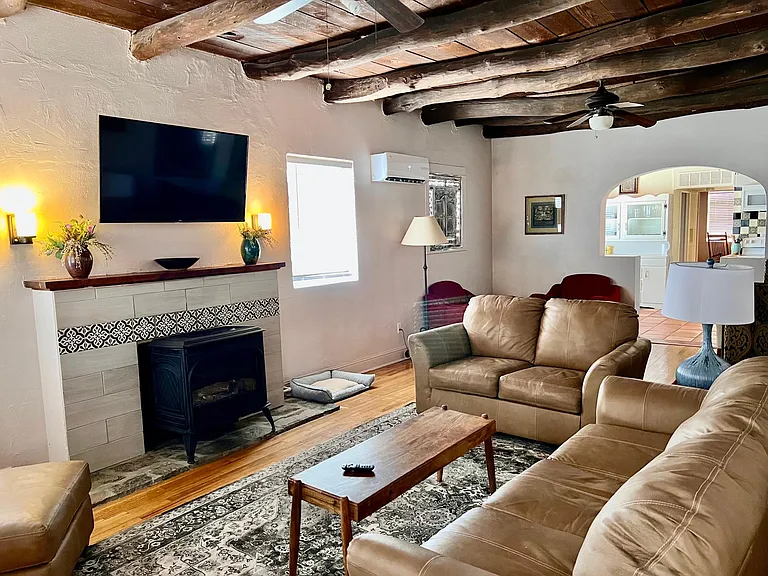 129 W Fleming Ave #A — Photo 6