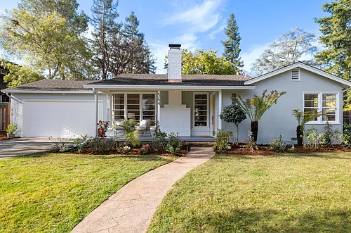 564 Orange Ave Photo 1