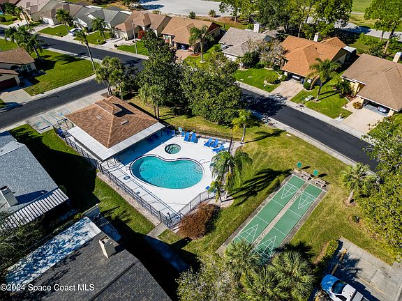 3rd image of 11224 Villas On The Green Dr #77