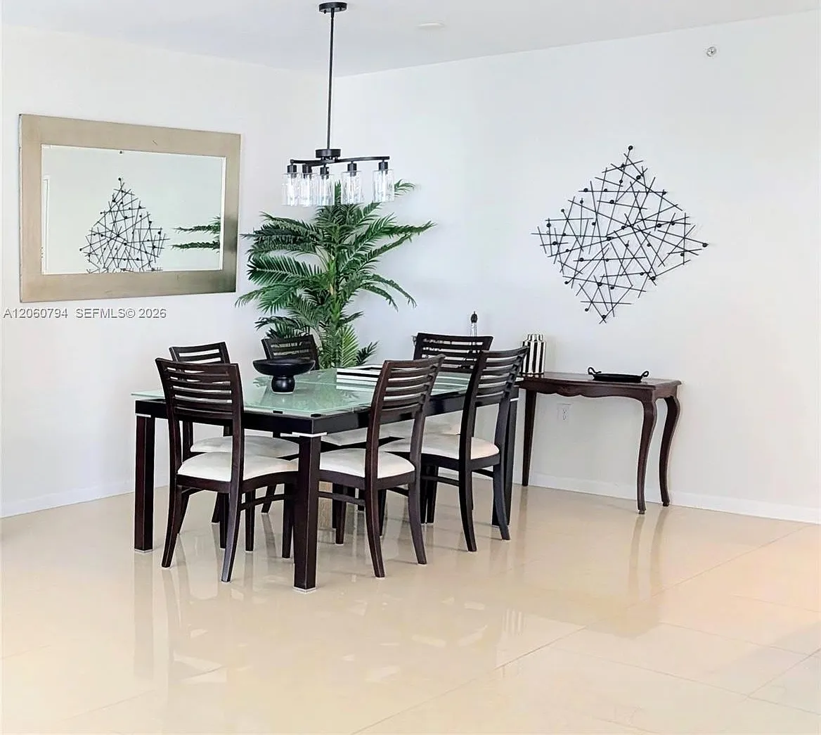 Harbour House — Photo 4